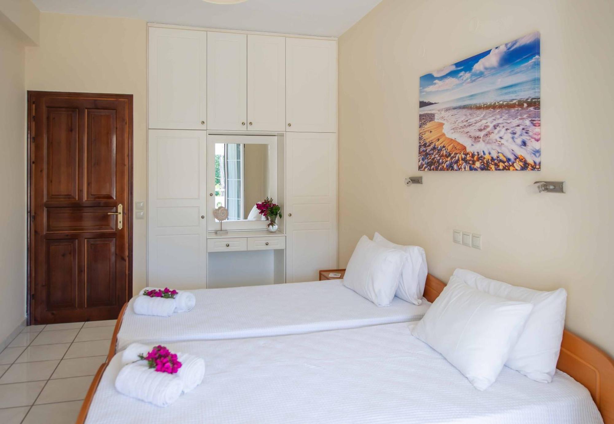 Lea Family Resort Кассиопи Экстерьер фото