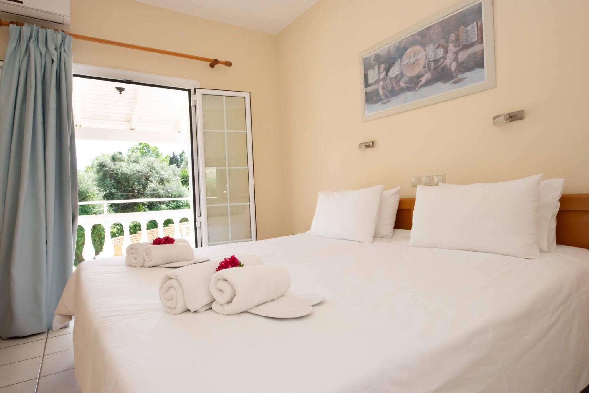 Lea Family Resort Кассиопи Экстерьер фото