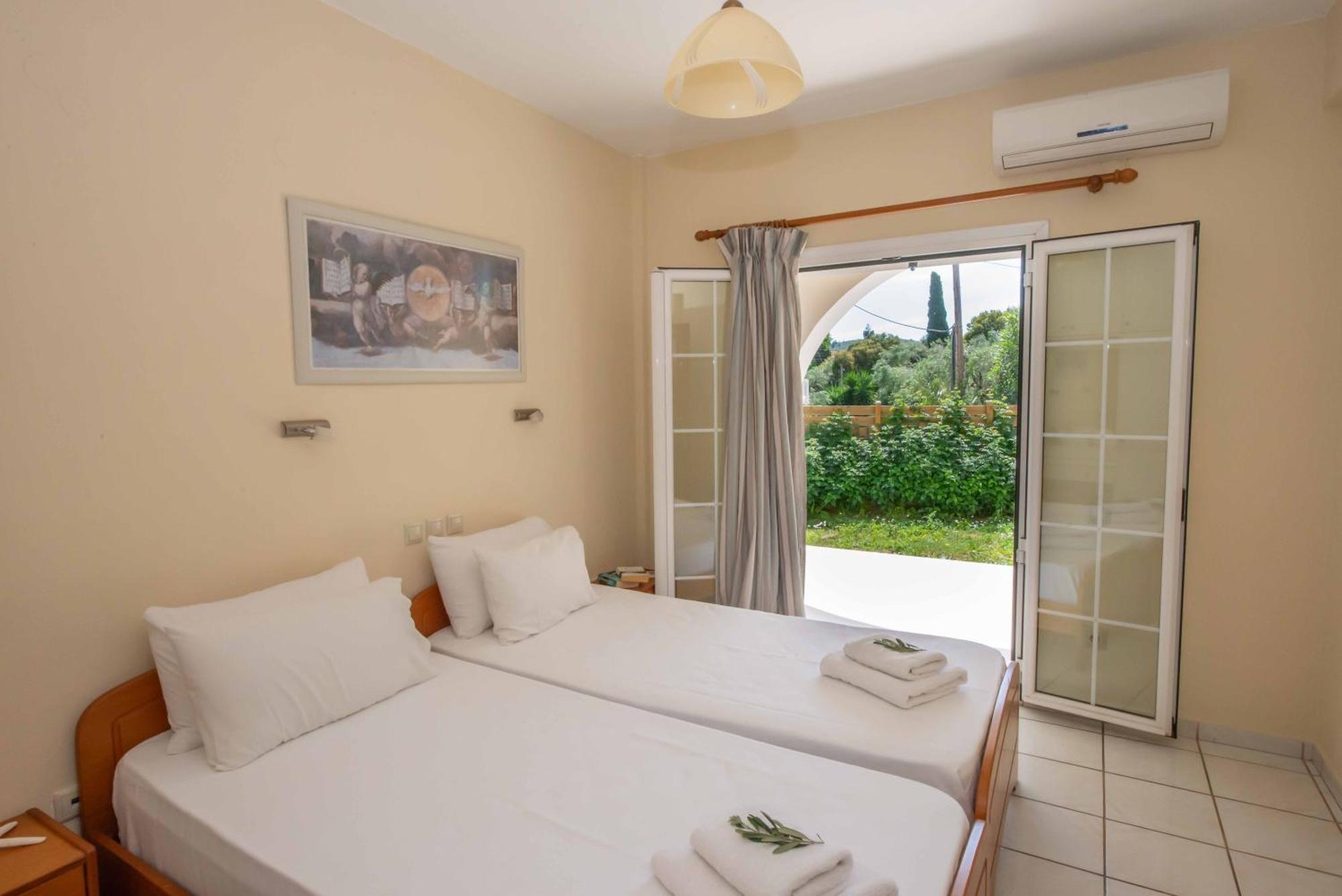 Lea Family Resort Кассиопи Экстерьер фото